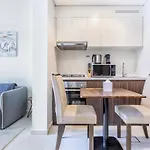 Reva Residences - One Bedroom Apartment By The S Holiday Homes